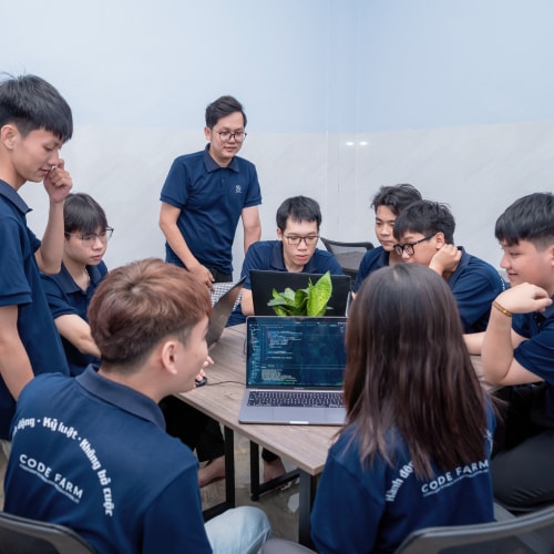 Hỗ trợ, kèm cặp học viên